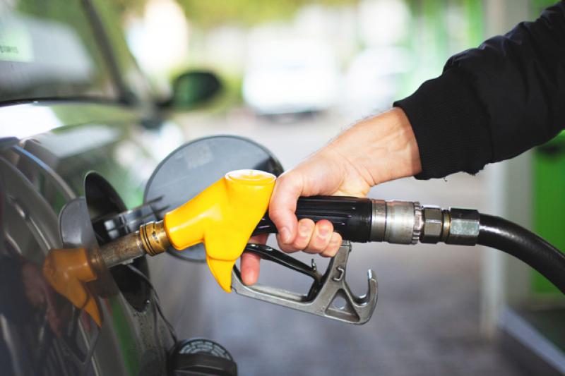 现行成品油定价机制推行满十年 四季度有望再度改革