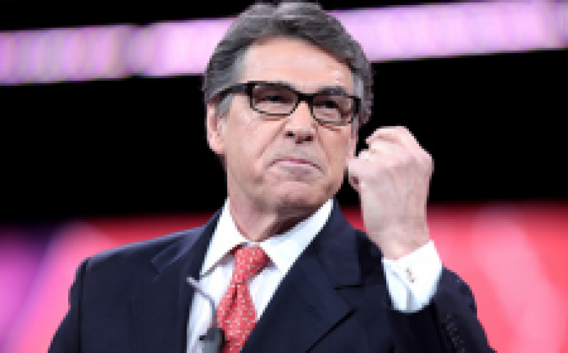 美国能源部长对墨西哥的燃料减产表示赞赏