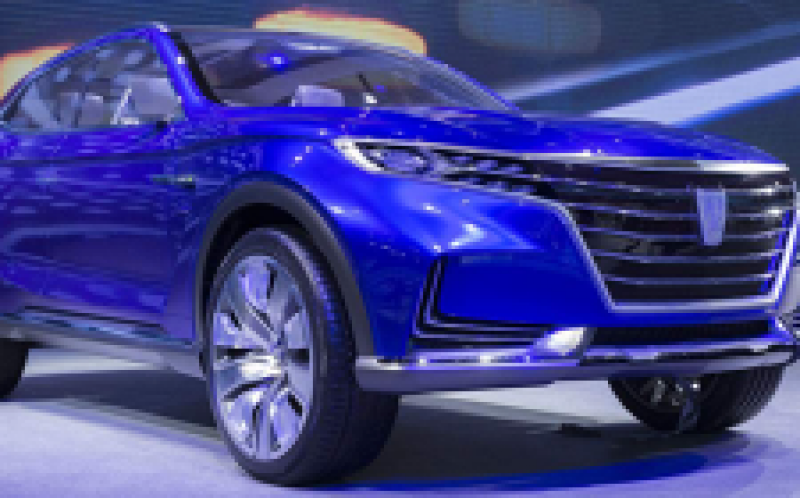 发改委：1-7月新能源汽车产量增长68.6%