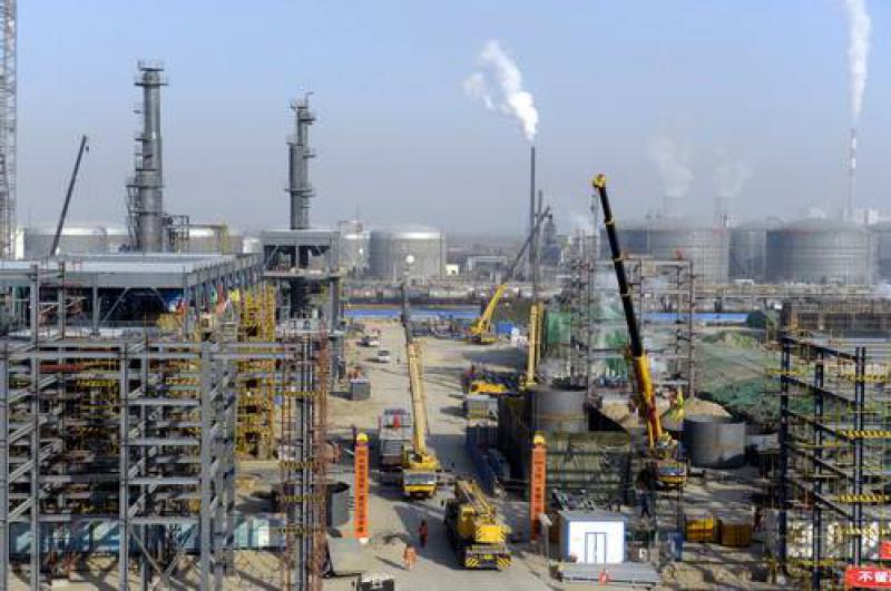 全国最大煤制油基地在宁夏炼成