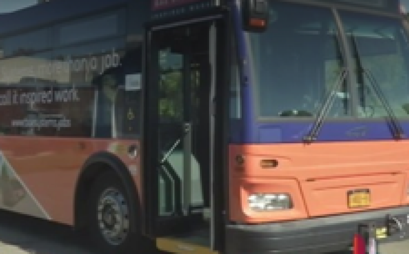 BAE将为魁北克提供电动混合动力公交车