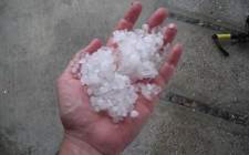 极端天气事件对太阳能热和光伏装置的影响