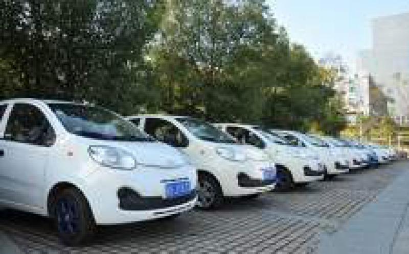 新能源汽车产业如何消除“超速”隐忧？