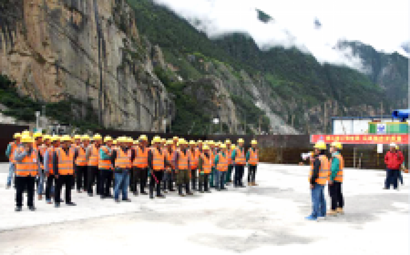 西藏最大水电站完成大坝碾压混凝土试验