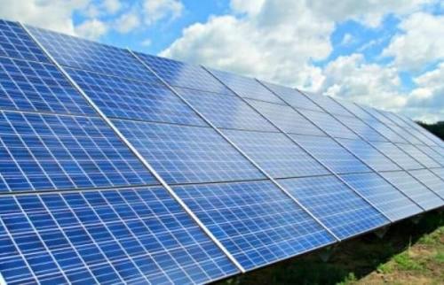 EEG将在下个月公布有资格在尼罗河以西建立太阳能发电厂的公司名单