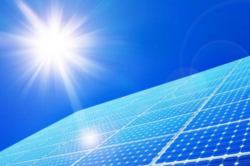 安徽省首家污水处理厂“架起”超级光伏电站