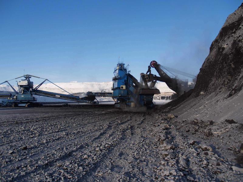 1-7月直报大型煤企原煤产量14.7亿吨 增4.9%