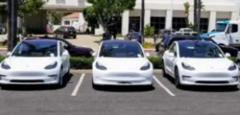 全球销售4百万辆电动汽车，6个月预计售出500万辆（BNEF）