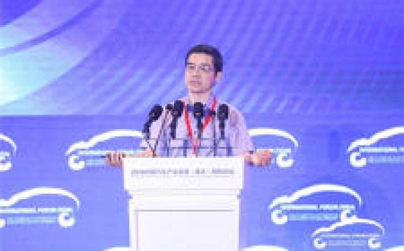 欧阳明高谈“自燃”：电池安全是新能源车最大风险