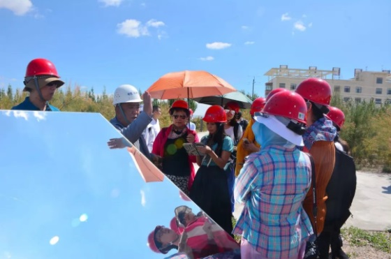 德令哈二期(50MW)塔式熔盐储能光热电站 计划2018年底前完成建设