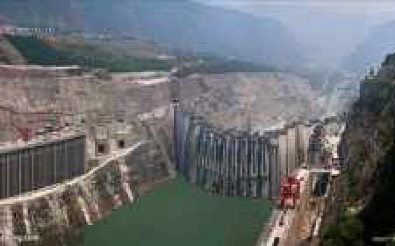 长江四座梯级电站单月发电量创新高