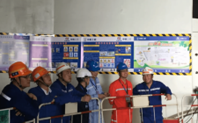 田湾核电5号机组二环蒸汽发生器吊装就位！