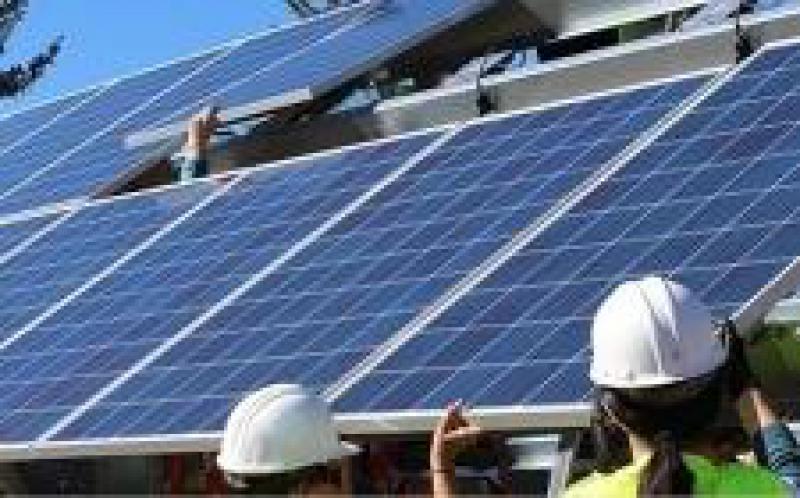 Solar Power International网络和职业发展太阳能奖学金获得者