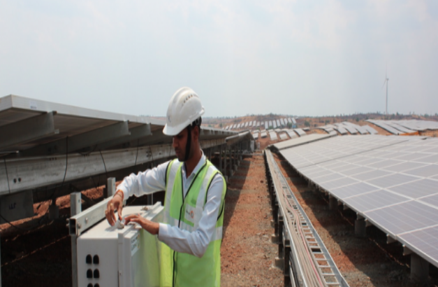 印度首个风能和太阳能混合项目改造部署电池储能系统