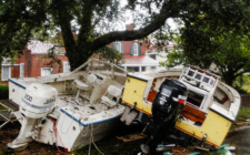 飓风摧毁了佛罗伦萨电力和煤炭