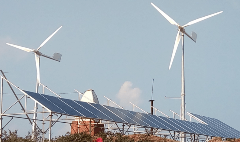 尼泊尔从空中获取电力