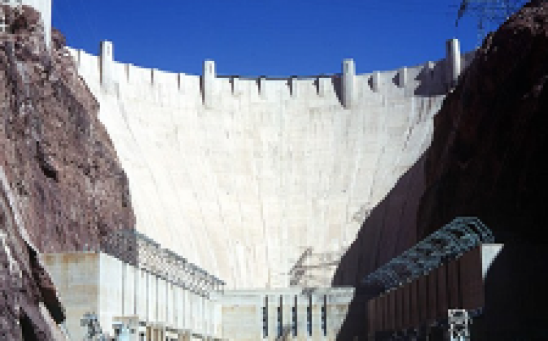 耗资30亿美元的胡佛水坝计划将其变成一个巨大的电池