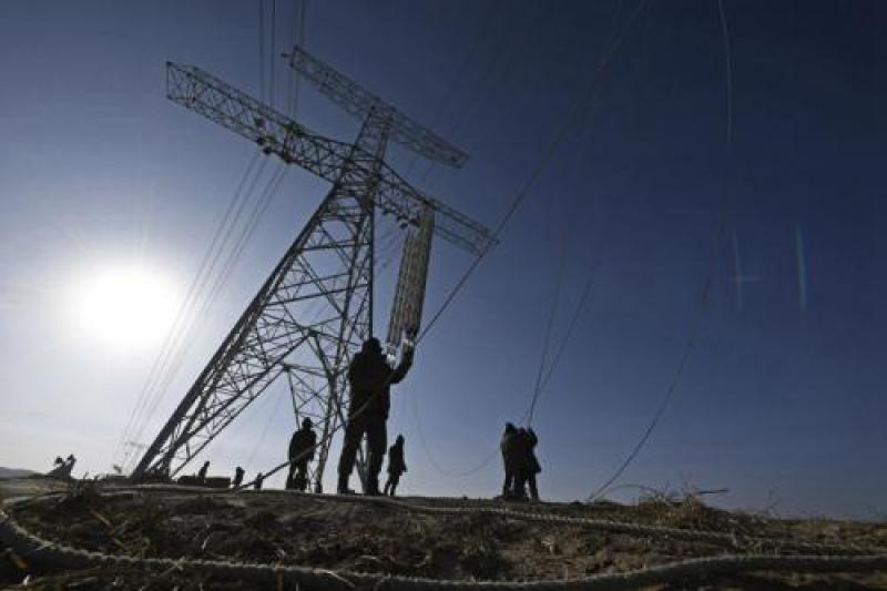 昌吉－古泉±1100千伏特高压工程全线通电