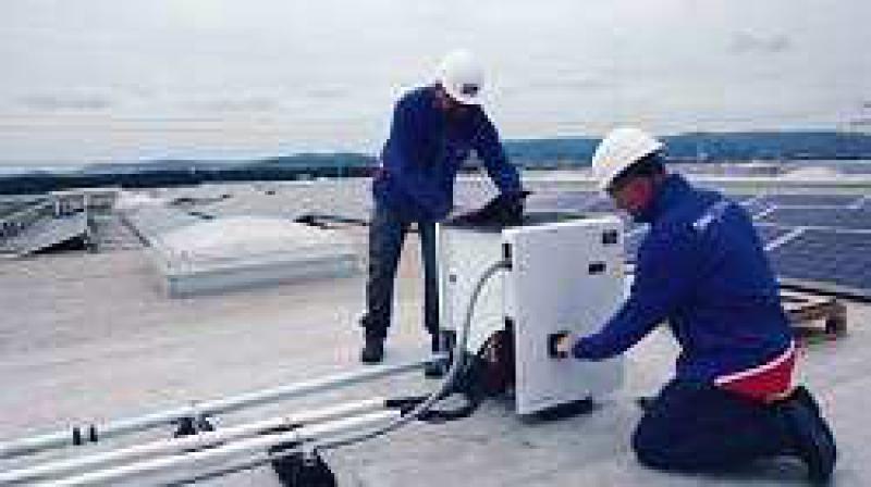 SMA Solar在中国市场低迷的影响下降低了全年收入指引