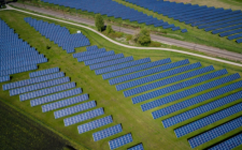 麦格理集团为亚洲可再生能源中心提供资金