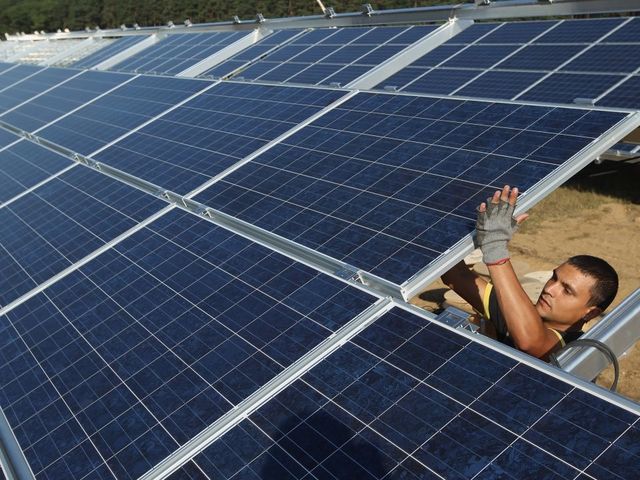 奥尔巴尼将花费4000万美元用于太阳能项目