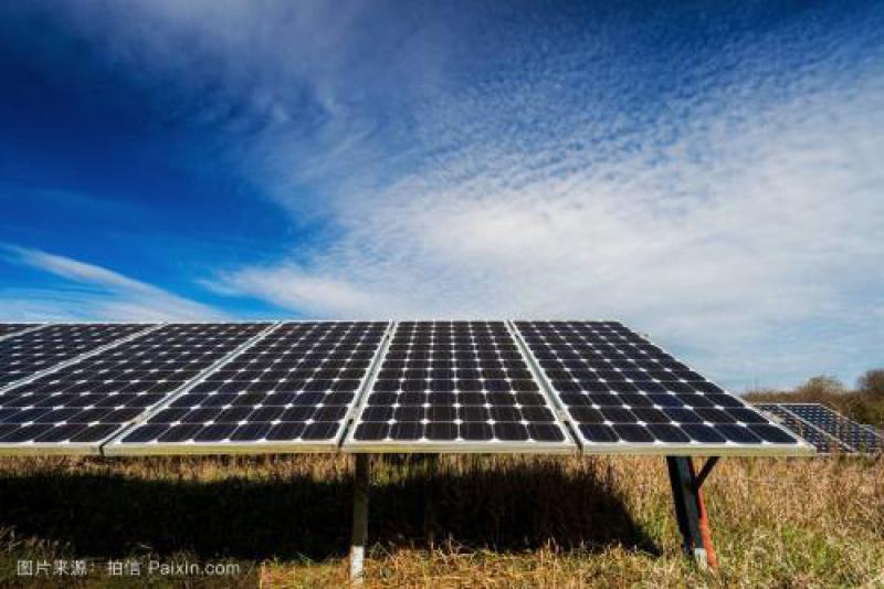 在芬兰，安装的光伏发电量增加了100％以上