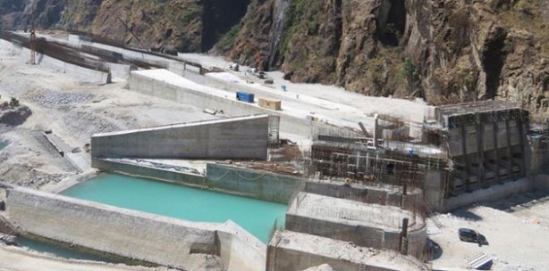 Tamakoshi V级联电力项目开始工作