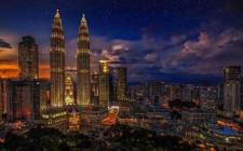 马来西亚的大型项目，净计量和太阳能租赁