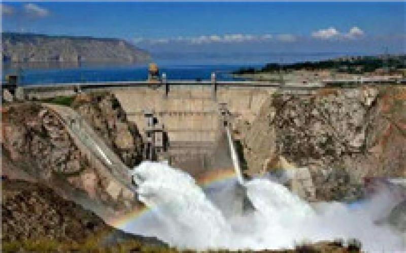 “黄河第一坝”龙羊峡水电站成功蓄水至2600米水位，首次达到正常蓄水位