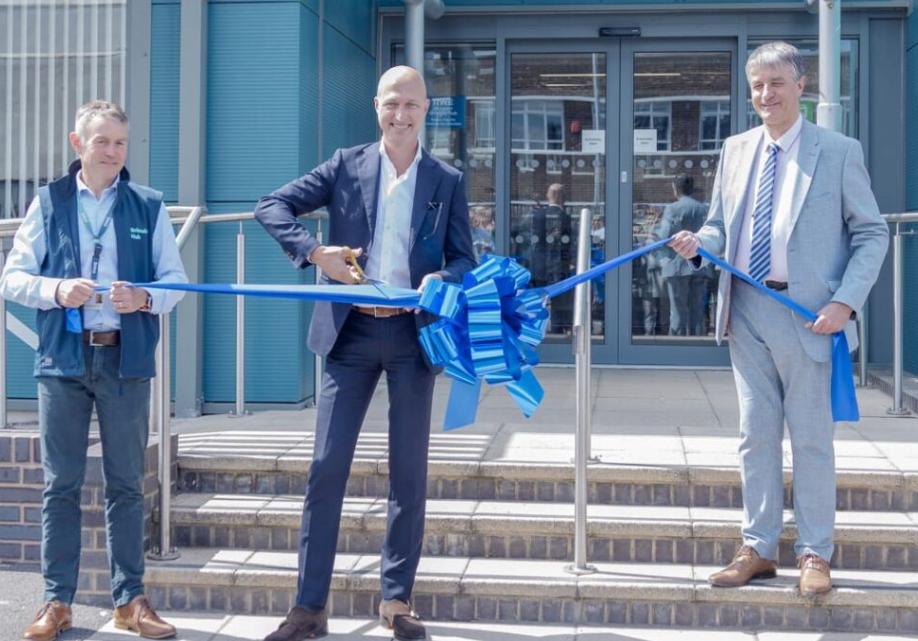 RWE英国启用格里姆斯比枢纽 强化海上风电运维能力