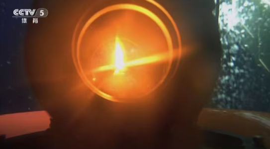 第十五届全国运动会采用南海可燃冰成功完成火种采集