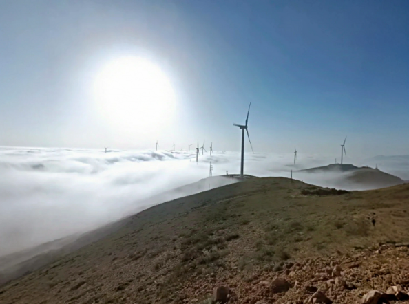 庆阳二期D1风电项目首台风机并网