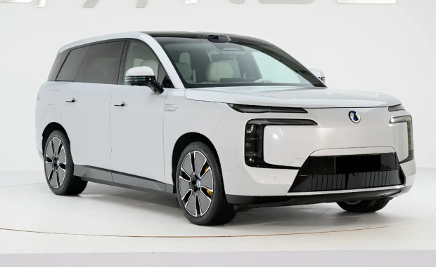 比亚迪汽车腾势N8L正式上市