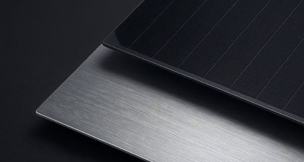 意大利Enecom推出用于船舶和离网应用的强化型太阳能电池板
