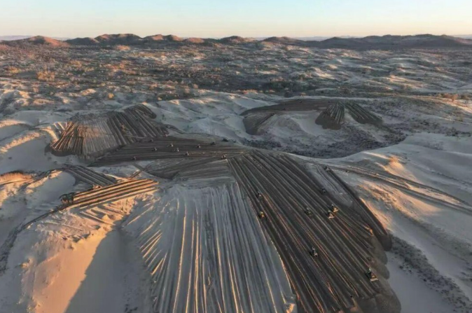 中国内蒙古50万千瓦光伏项目进入全面建设阶段