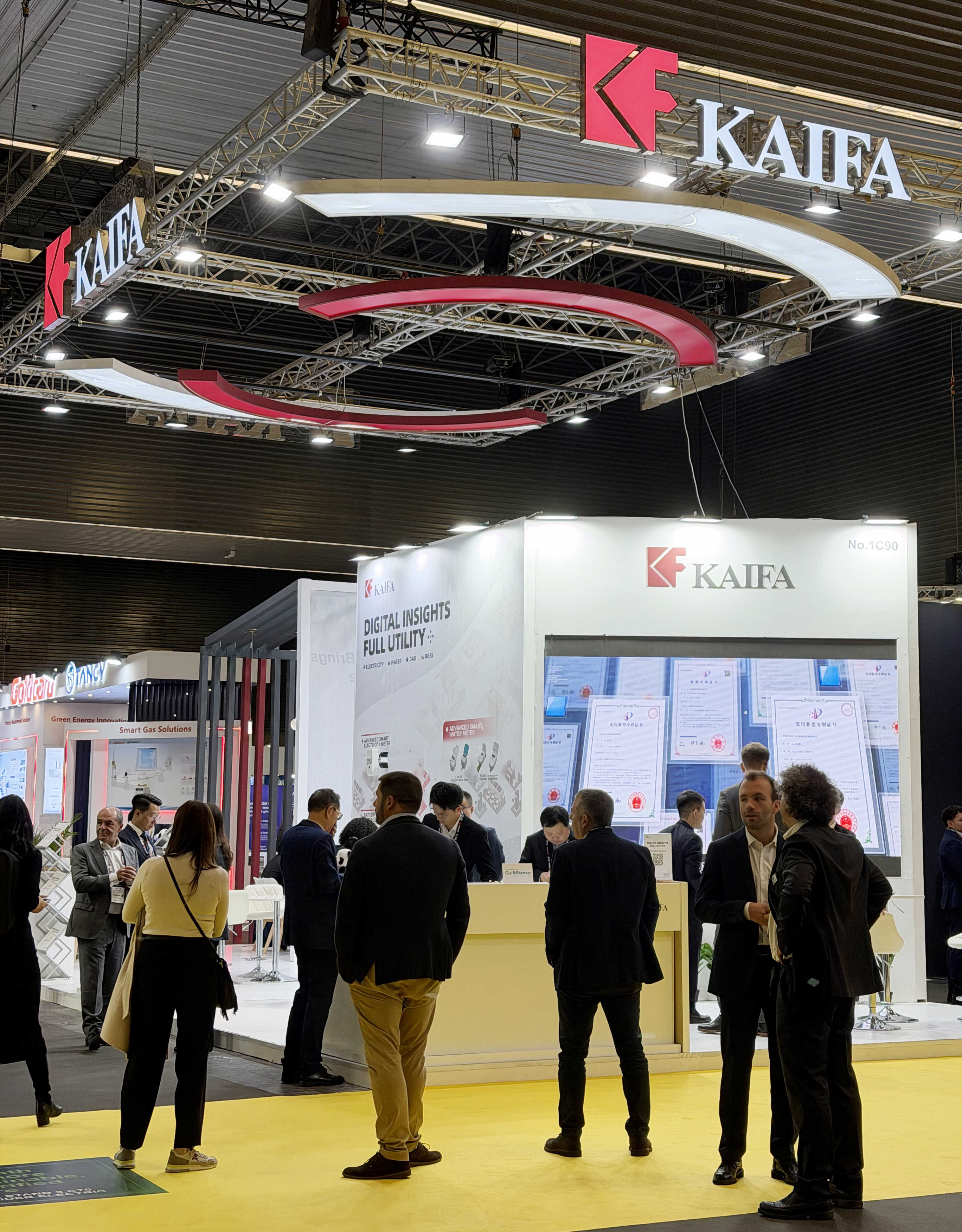 开发科技携电、水、气、新能源综合解决方案闪耀2025欧洲能源展