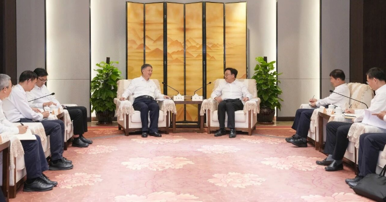 海南省政府与中国华能集团签署全面深化战略合作协议