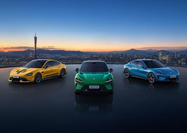 小米汽车现车选购功能开放，部分车型12月26日前锁单预计年底前交付