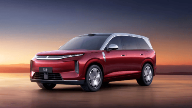 比亚迪发布新一代刀片电池与闪充技术