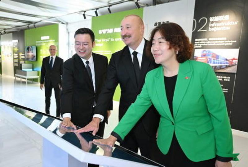 中国寰泰能源阿塞拜疆100兆瓦光伏电站并网投产